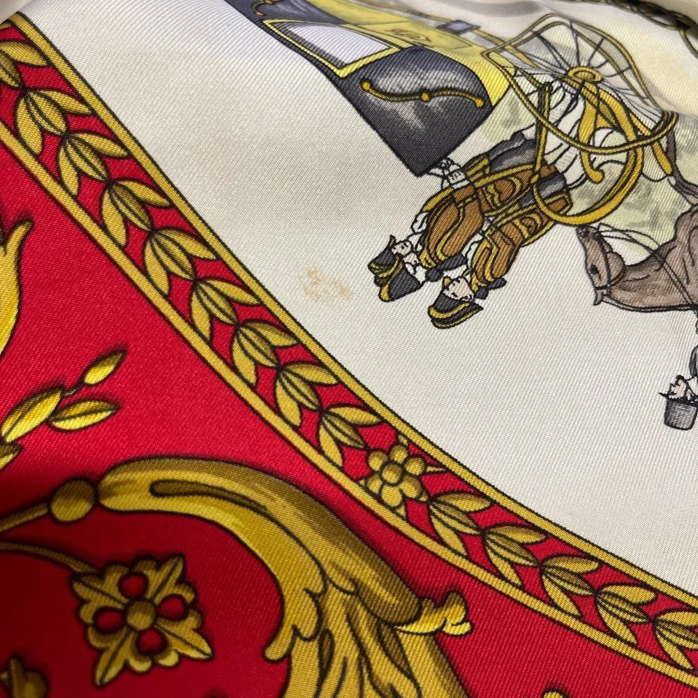 Hermes scarf Carre 90 Reds Silk100% Ledoux - Picture 10 of 11